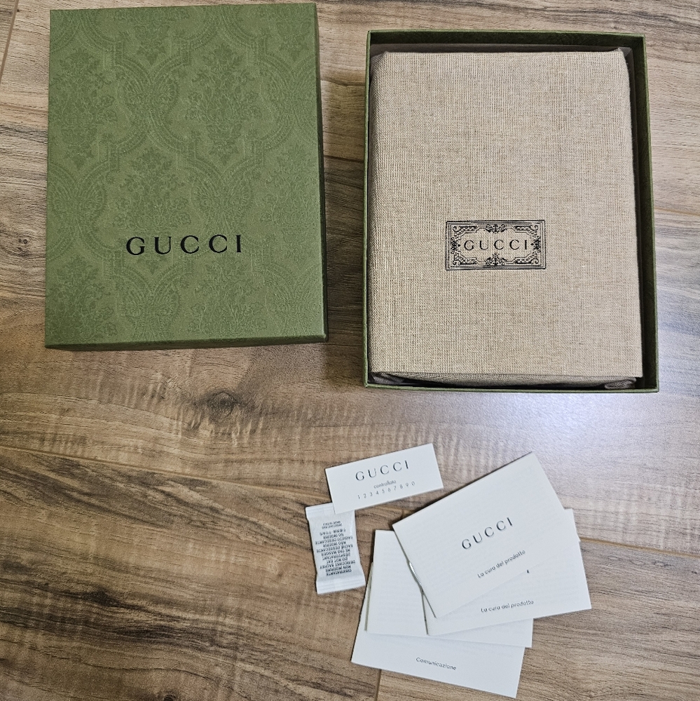 NEW Gucci x Disney Boxed Set of 3 Collectible Journals/Notebooks - Picture 12 of 13